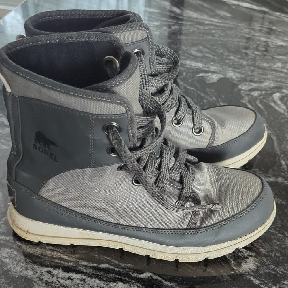 Sorel Gray and Black High-Top Boots
